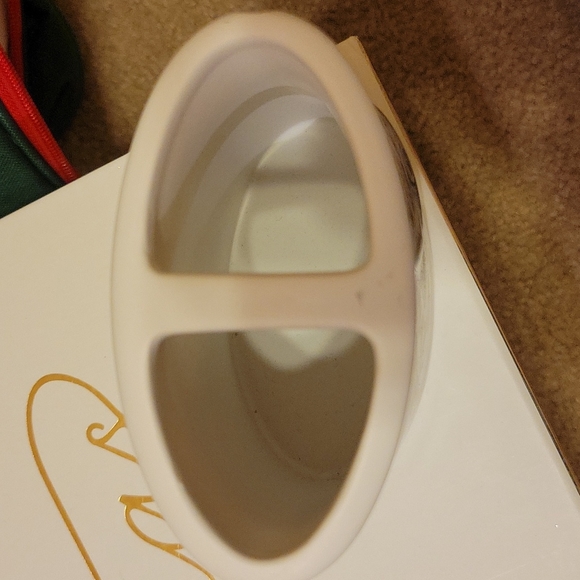 Toothbrush holder - Picture 2 of 5